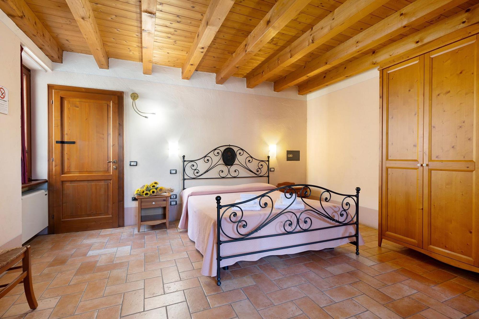 New Agriturismo Corte Olfino Monzambano Esterno foto