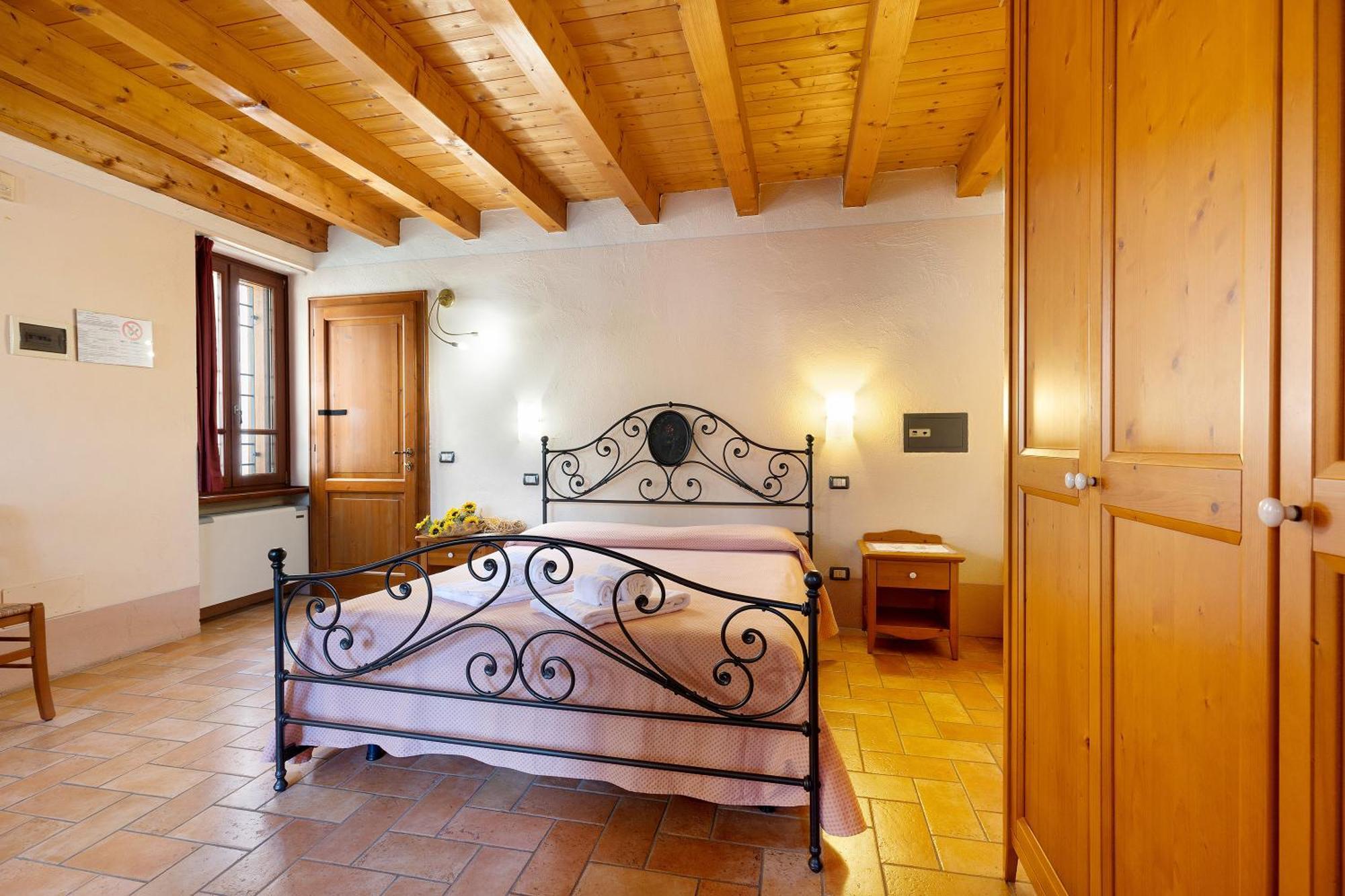 New Agriturismo Corte Olfino Monzambano Esterno foto
